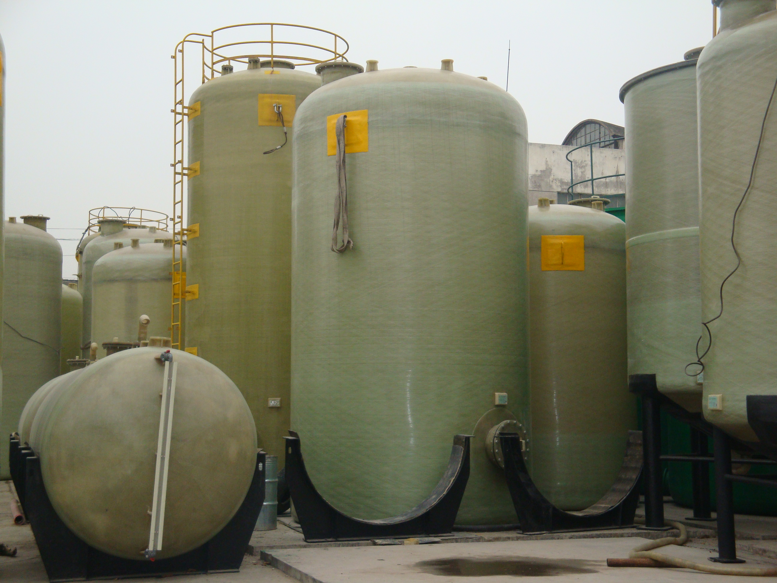 玻璃鋼鹽酸儲罐