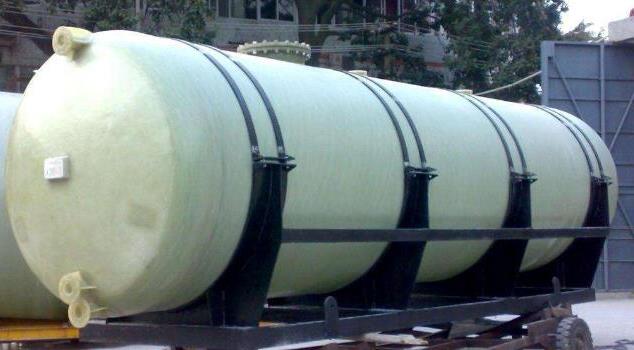 臥式玻璃鋼罐儲罐的安裝